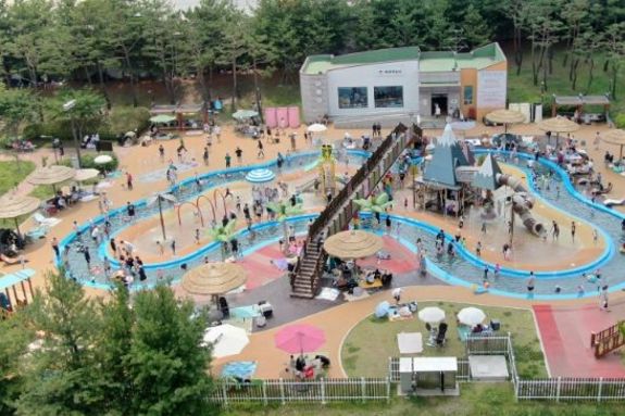 성남시 공원·탄천·놀이터 24곳 물놀이장 조성 '무료 이용'