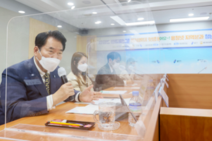 백군기 용인시장이 지난해 11월 용인청년네트워크 지역분과 청년들과 간담회를 가졌다.