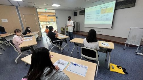(재)용인시청소년미래재단 , 시사를 통해 알기 쉽게 경제 이해하는 청소년시사경제