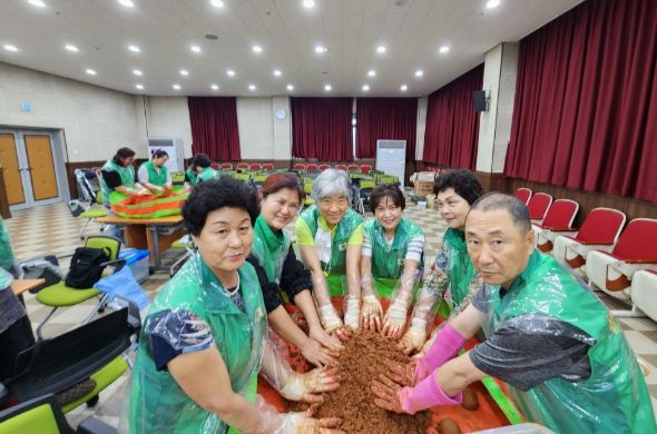 (사)남양주시새마을회,'새마을이 쏘아올린 작은 공'1차 행사 개최