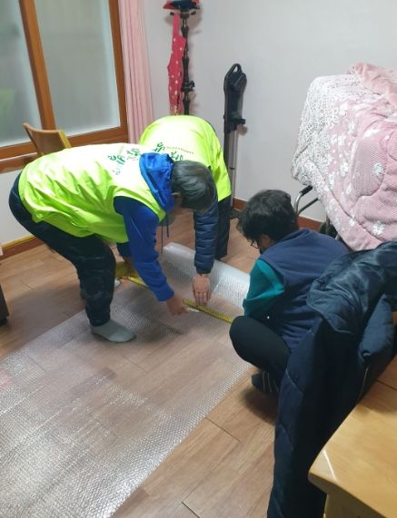 동두천시 보산동 지역사회보장협의체, ‘36.5℃, 사랑의 뽁뽁이’특화사업 추진