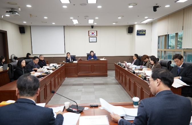 용인특례시의회 자치행정위원회, 행정사무감사 8일차