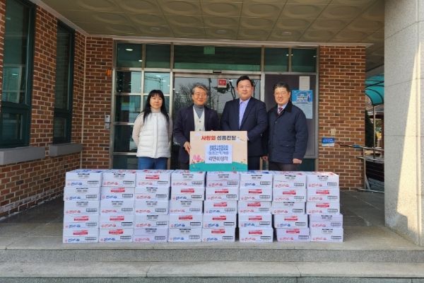 동두천시 상패동 교동협의회, 설 명절 맞아 라면 40박스 나눔