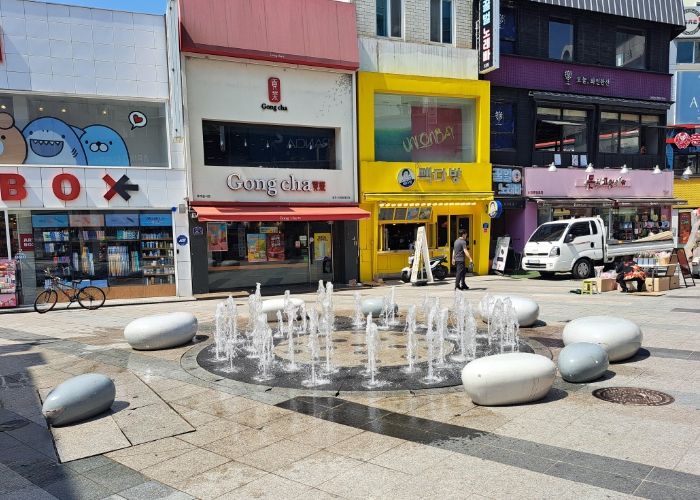 이천시 `창전동 문화의 거리` 바닥분수 오는 24일 운영 재개