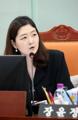 경기도의회 교육기획위원회 장윤정 의원(더불어민주당, 안산 3)