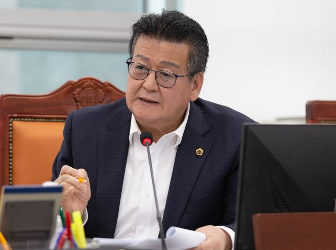경기도의회 안명규 의원, 업무이관 철저로 주요정책 추진과 예산집행에 차질 없도록 당부