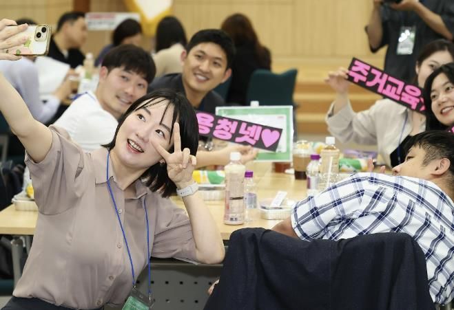 8일 용인특례시청 비전홀에서 열린 '제4기 용인청년정책네트워크' 위원들의 청년정책 제안 대회