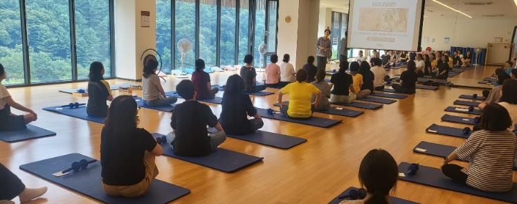 인천남부교육지원청, 학교급식종사자 1박 2일 힐링·직무연수 운영