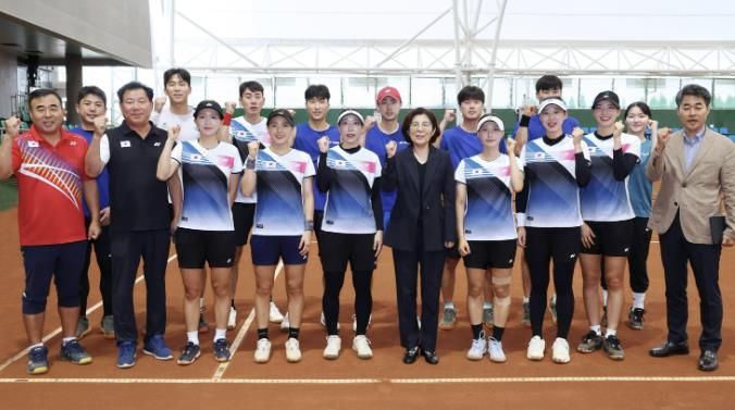 김보라 안성시장, 세계선수권대회 앞둔 소프트테니스 국가대표 선수단 격려