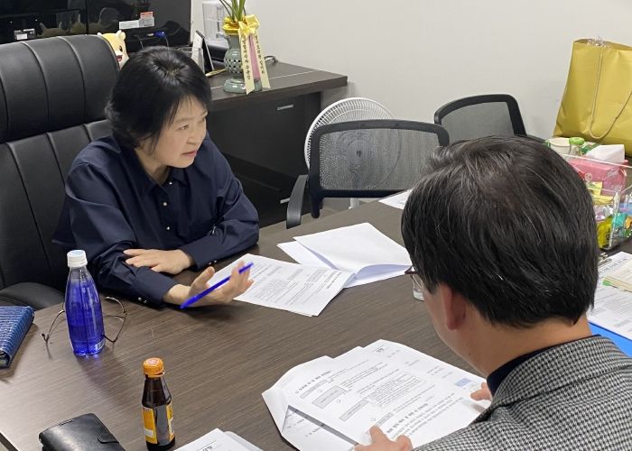 경기도의회 김미리 의원, 도유림 내 잣 채취 사업 허가 관련 집행부 검토 후속 보고 받아