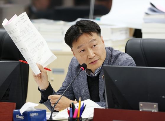 김태희 경기도의원, 경기도교육청·기초지자체 교육협력사업 예산 반토막…경기도교육감에 31개 시·군과의 협력 적극 촉구