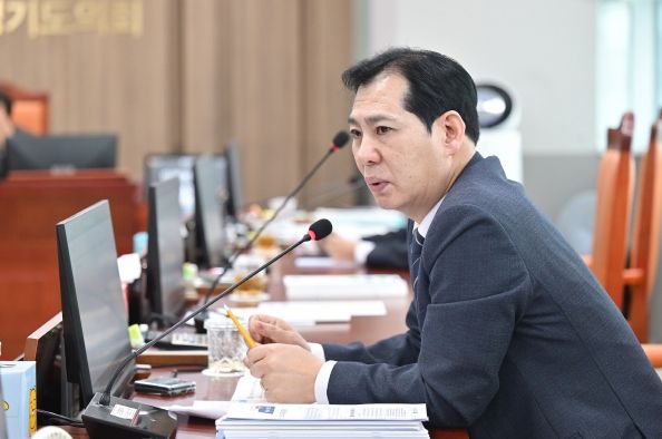 경기도의회 안전행정위원회 이영봉 의원(더불어민주당, 의정부2)