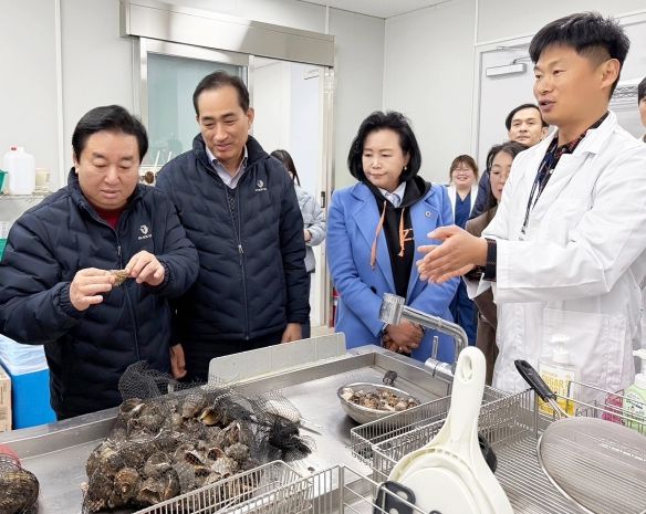 경기도의회 김성남 의원, 해양수산자원연구소 방문하여 수산물 안전성 관리 점검