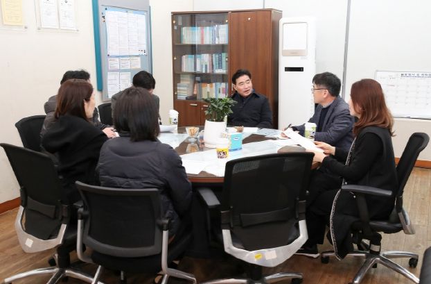 고양특례시의회 김운남 의장, 고양고용복지플러스센터 등 현장 방문...고양시 일자리 정책 청취