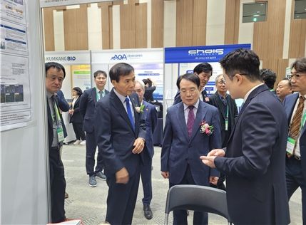 기업 부스 라운딩