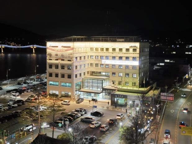 군청사