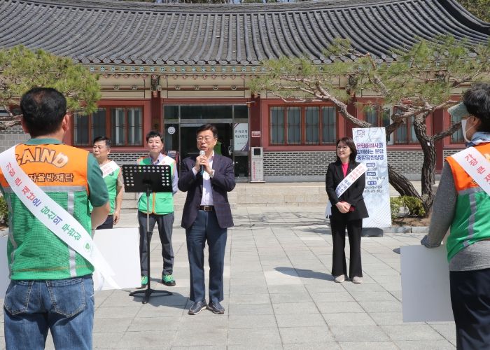 신상진 성남시장, ‘작은 관심이 산불예방’ 방재단 캠페인 현장 격려