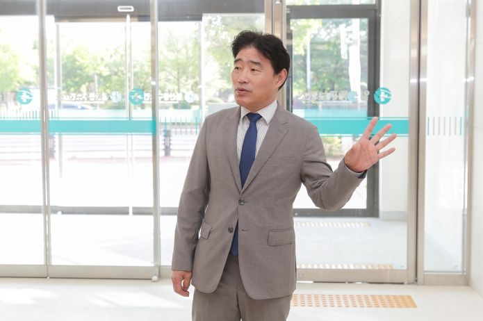 김운남 고양특례시의회 의장, 일산동구보건소 신축 청사 방문