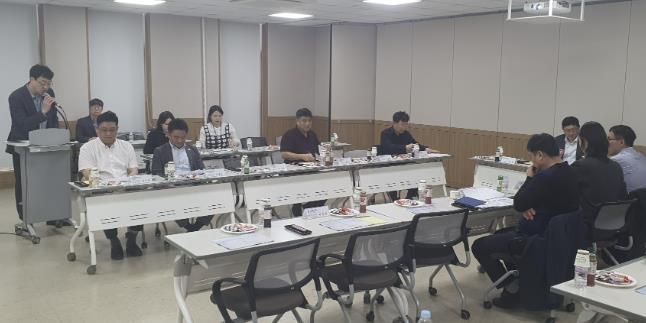 화성특례시가 13일 모두누림센터에서 2024년 화성시 교통혼잡지구 조사 및 기본설계 용역 중간보고회를 개최했다.