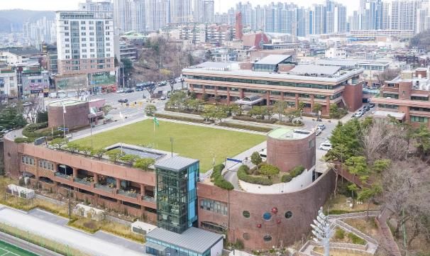시청 전경