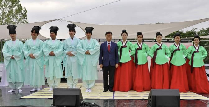 국내외 청년 함께한 전통성년례.. 성남시, 성년의 날 기념행사 개최
