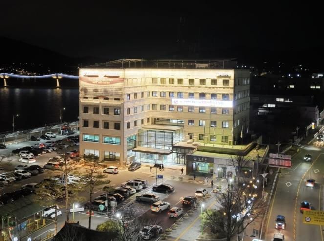 군청사