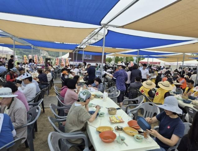 축제 다회용기 사용 사진