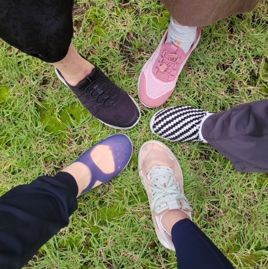 워크온에 참여한 시민들이 걷기동아리 활동 후 촬영한 기념사진.