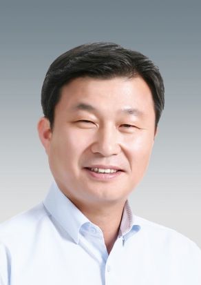 경기도의회 경제노동위원회 소속 한원찬 의원(국민의힘, 수원6)