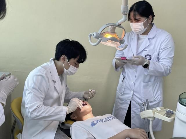 저소득층 아동 치과 치료비 지원 사업 치과 진료 모습