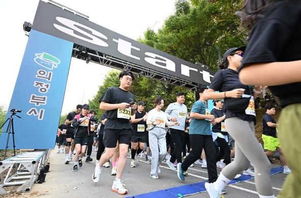 10월 25일 부용천과 중랑천 일원에서 열린 ‘2025 의정부시 하천마라톤 전국대회’ 모습