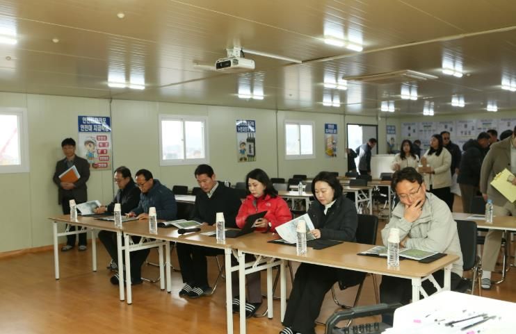 산업건설위원회 행정사무감사 사진(의림지뜰 자연치유특구 사업)