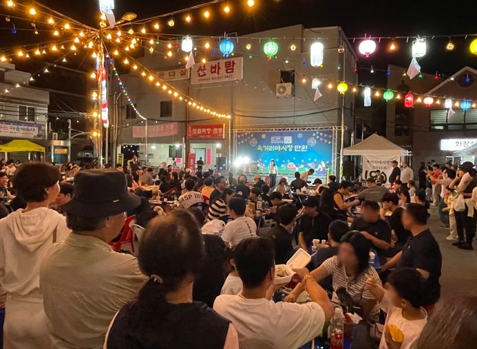 청주 ‘육거리야시장 만원’, 시민 발길 이끄는 꿀잼 명소로 자리매김