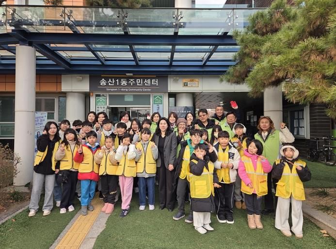 의정부시 송산1동 지사협, 살피고! 알리고!…겨울철 복지 사각지대 발굴 홍보 캠페인 실시