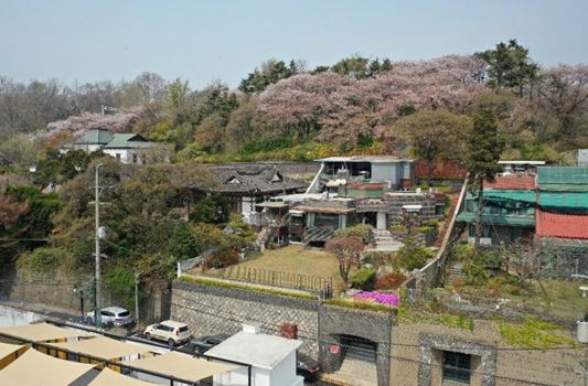 이음 1977(김수근 설계 송학동 주택)