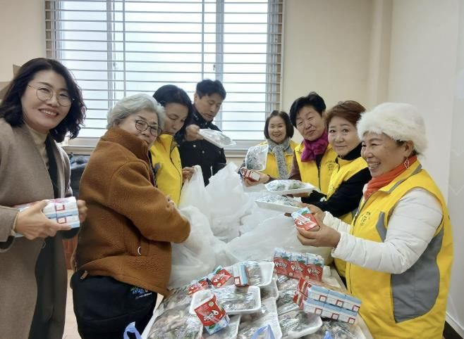 온정담은 식탁 반찬 나눔 기념사진