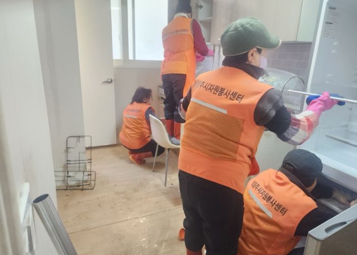 화도교회·개인봉사자, 화도읍 독거어르신 위한 주거환경 개선 나서