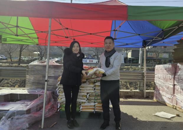 '무지개농수산물총판', 시흥시 월곶동에 백미 기탁 선행