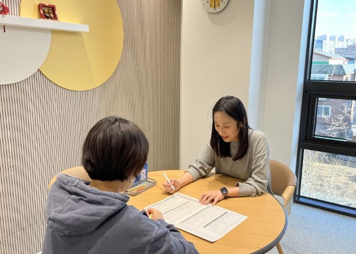 고양시정신건강복지센터에서 정신건강상담이 이루어지고 있다.